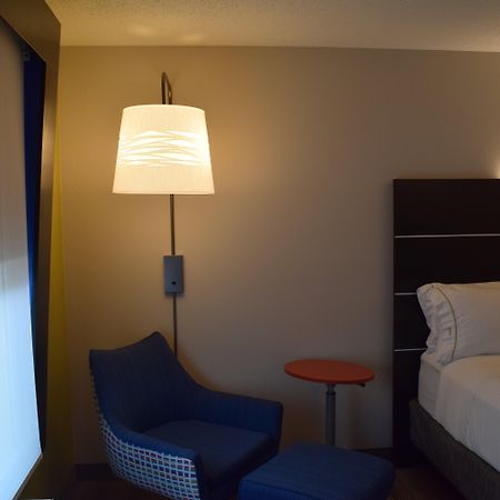 Holiday Inn Express & Suites Sparta Exterior photo