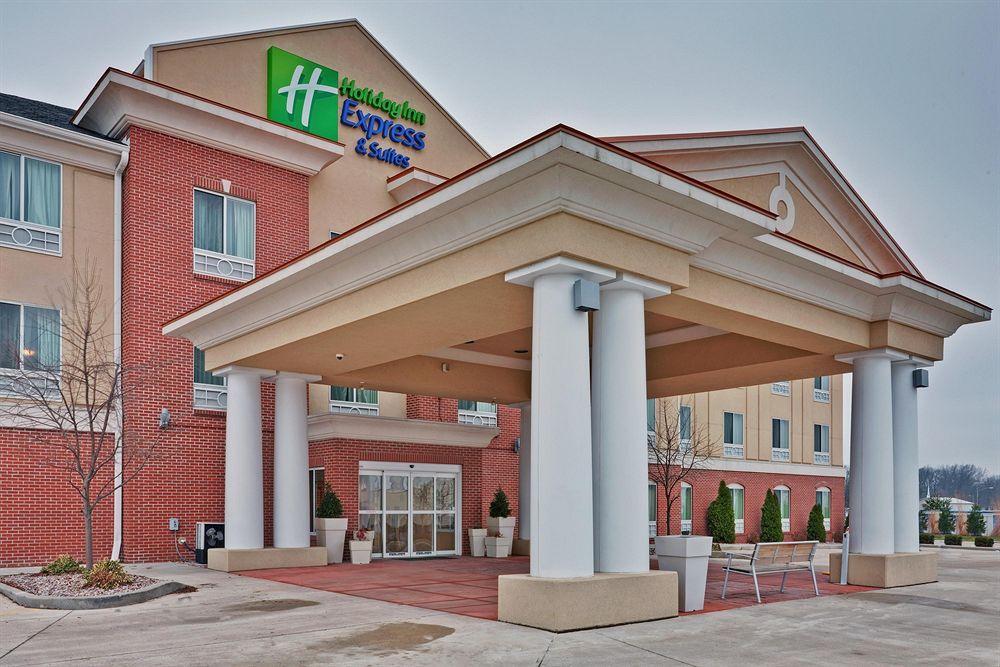 Holiday Inn Express & Suites Sparta Exterior photo