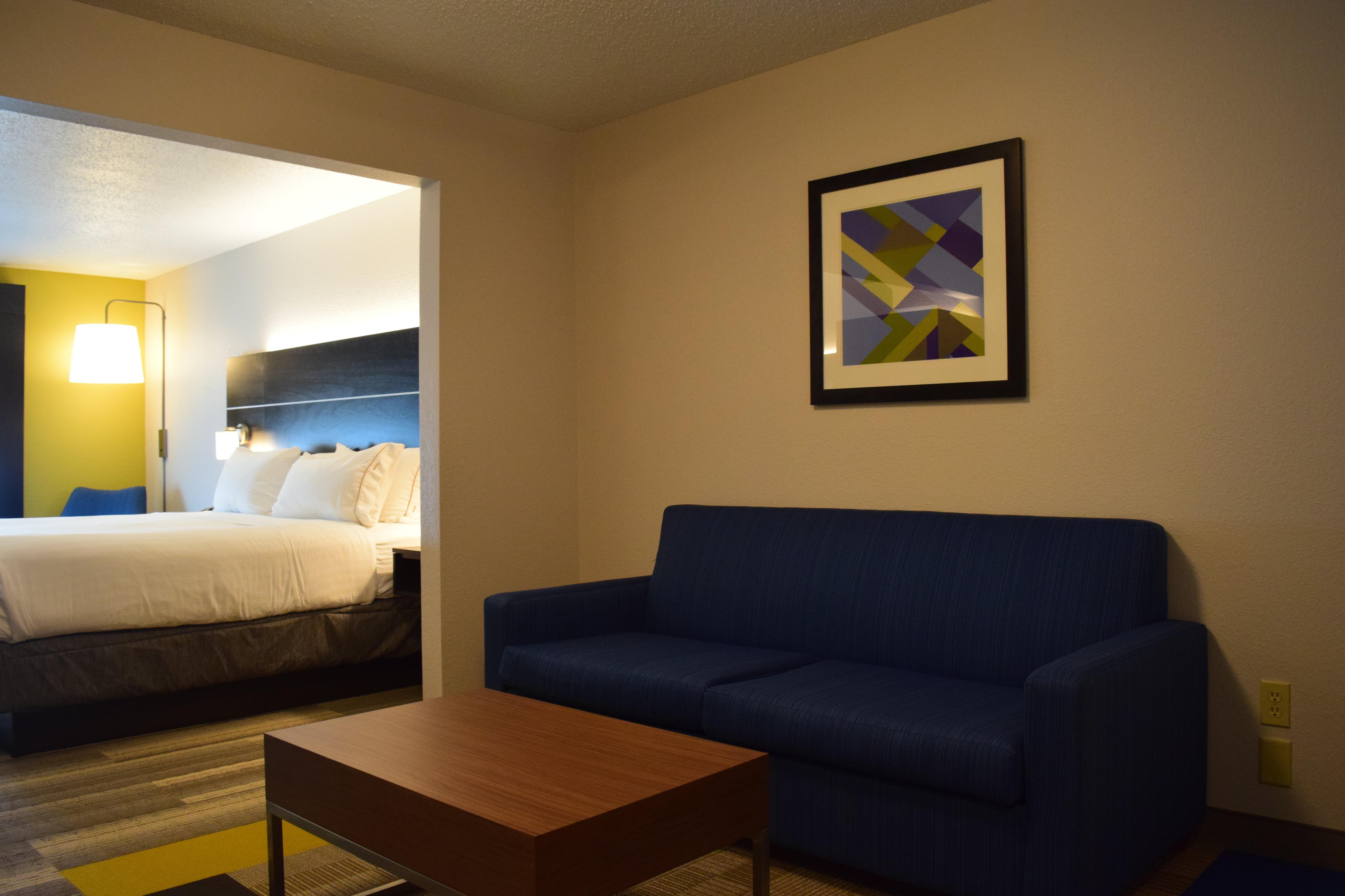 Holiday Inn Express & Suites Sparta Exterior photo