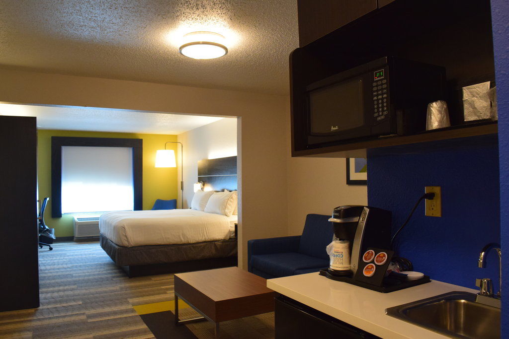 Holiday Inn Express & Suites Sparta Exterior photo